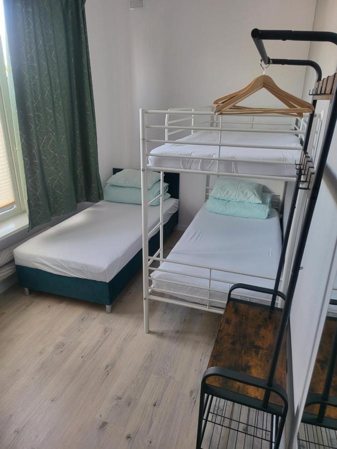 ורשה Rooms4Rest Wiertnicza - Private Rooms For Tourists - Atr Consulting Sp, Z O,O, מראה חיצוני תמונה