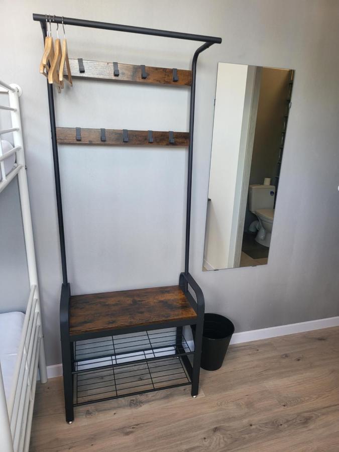 ורשה Rooms4Rest Wiertnicza - Private Rooms For Tourists - Atr Consulting Sp, Z O,O, מראה חיצוני תמונה