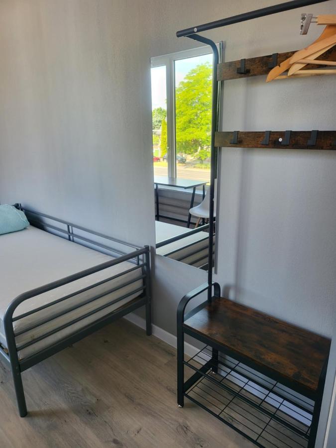 ורשה Rooms4Rest Wiertnicza - Private Rooms For Tourists - Atr Consulting Sp, Z O,O, מראה חיצוני תמונה