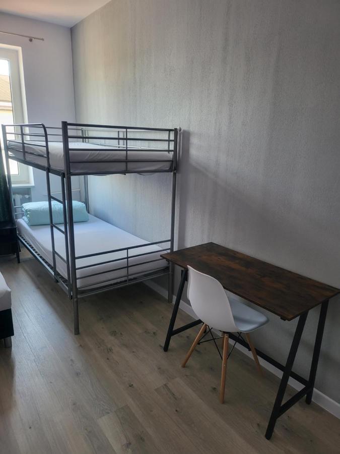 ורשה Rooms4Rest Wiertnicza - Private Rooms For Tourists - Atr Consulting Sp, Z O,O, מראה חיצוני תמונה