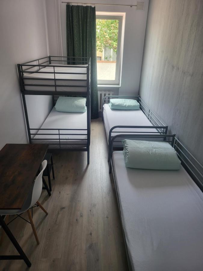 ורשה Rooms4Rest Wiertnicza - Private Rooms For Tourists - Atr Consulting Sp, Z O,O, מראה חיצוני תמונה