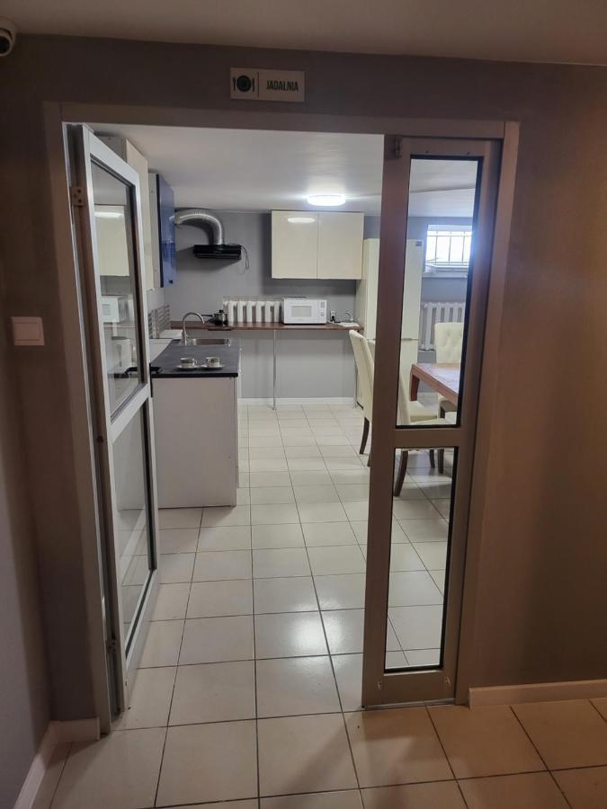 ורשה Rooms4Rest Wiertnicza - Private Rooms For Tourists - Atr Consulting Sp, Z O,O, מראה חיצוני תמונה