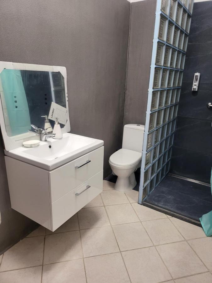 ורשה Rooms4Rest Wiertnicza - Private Rooms For Tourists - Atr Consulting Sp, Z O,O, מראה חיצוני תמונה