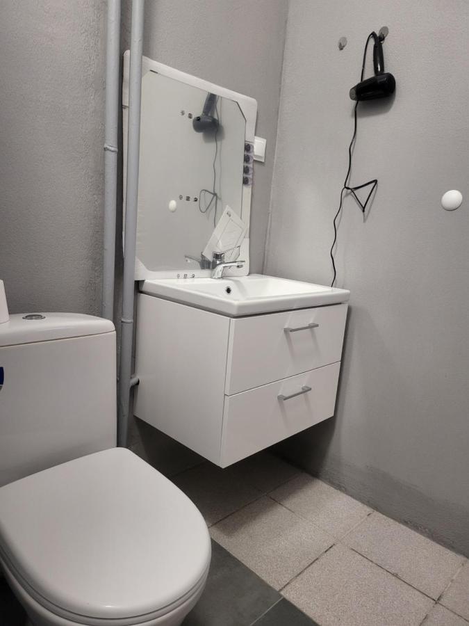 ורשה Rooms4Rest Wiertnicza - Private Rooms For Tourists - Atr Consulting Sp, Z O,O, מראה חיצוני תמונה