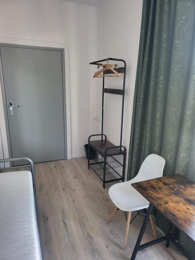 ורשה Rooms4Rest Wiertnicza - Private Rooms For Tourists - Atr Consulting Sp, Z O,O, מראה חיצוני תמונה