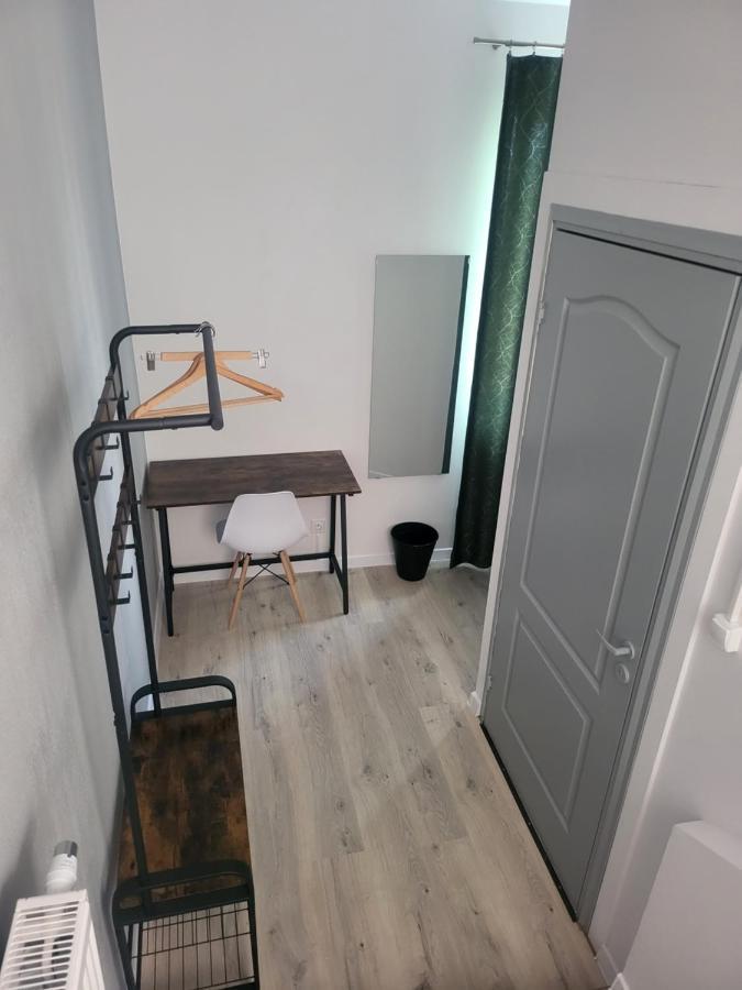 ורשה Rooms4Rest Wiertnicza - Private Rooms For Tourists - Atr Consulting Sp, Z O,O, מראה חיצוני תמונה