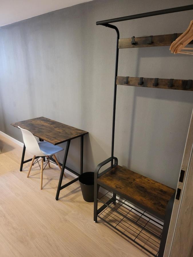 ורשה Rooms4Rest Wiertnicza - Private Rooms For Tourists - Atr Consulting Sp, Z O,O, מראה חיצוני תמונה